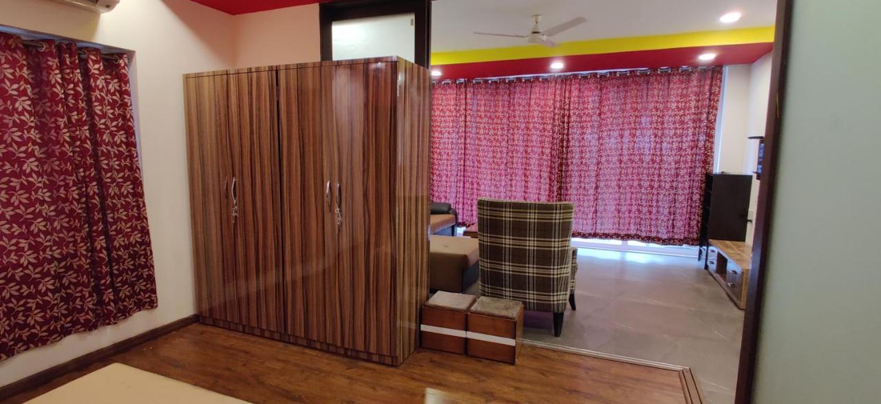 شقة كالانغيُت  في Aarju Luxurious Wave المظهر الخارجي الصورة